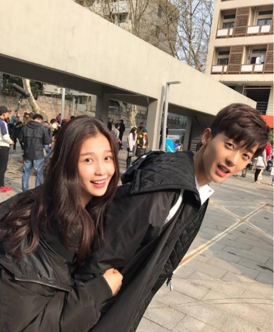 娱乐圈人士吃瓜是真的吗,真相还是谣言?